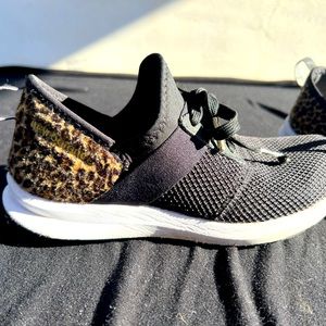 Black and Cheetah/Leopard Print New Balance Running Shoes